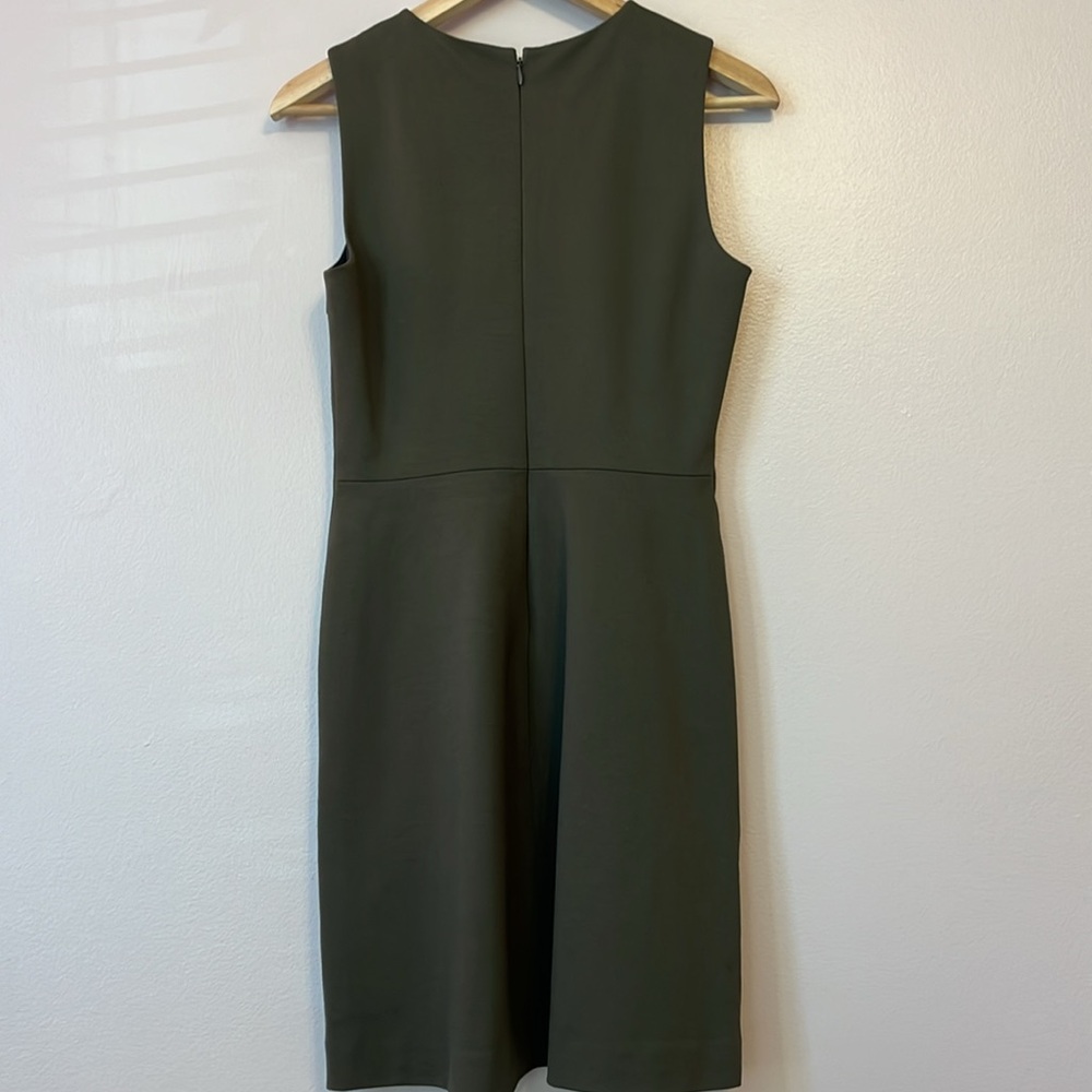 Theory Classic Sleeveless Sheath Dress in Olive Green Stretch Viscose Sz 2 - Picture 3 of 9